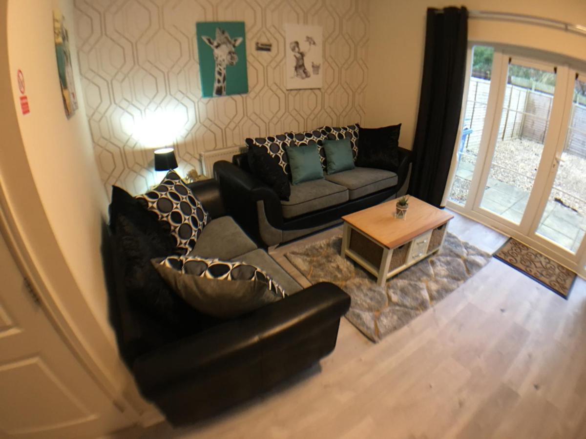 Very Large House, 6 Beds, 4 Bedrooms, 3 Bathrooms, 5 Smart Tv'S & Van Parking Boston Exterior foto